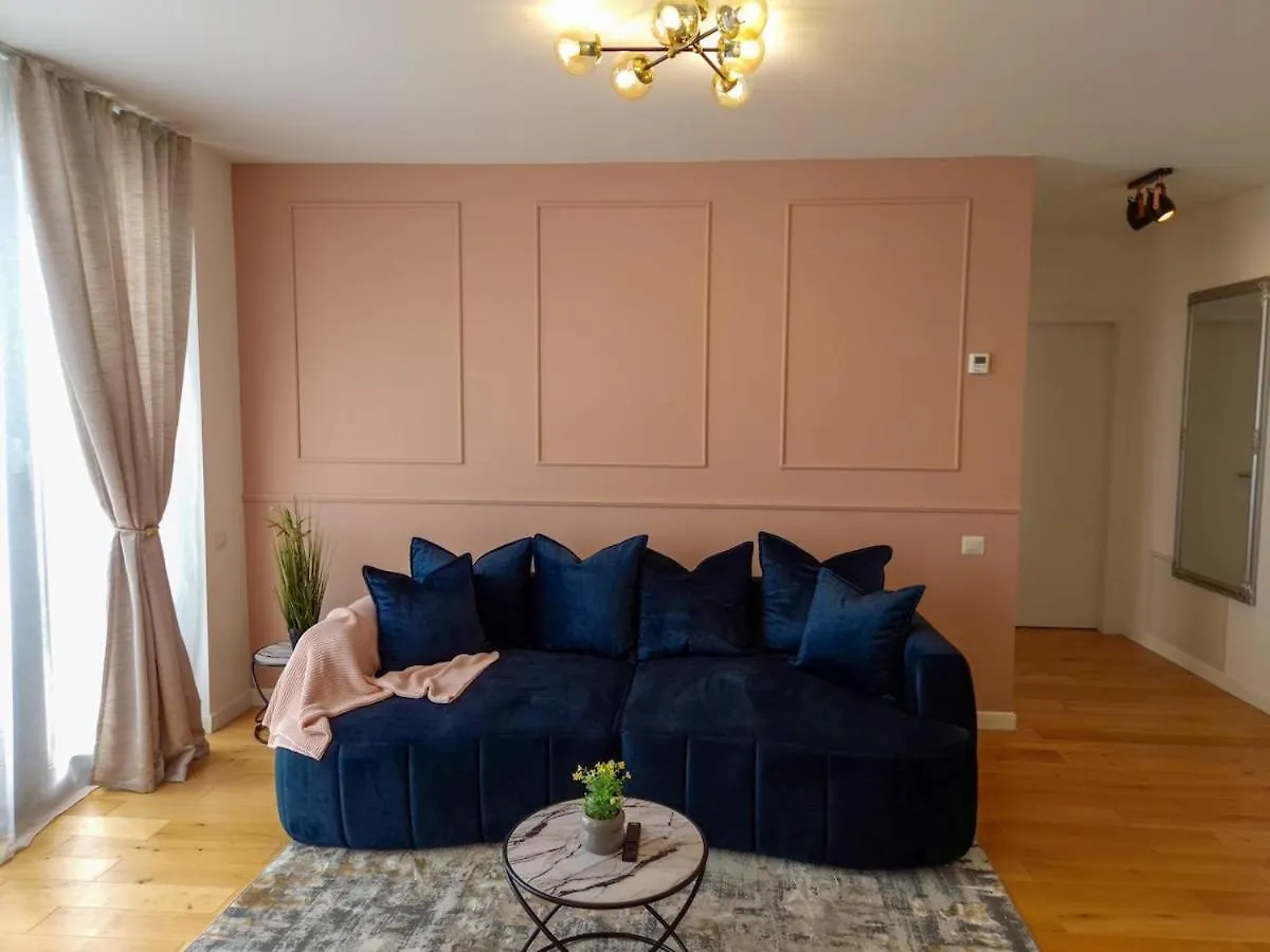 Blue Royale Apartment Bucharest