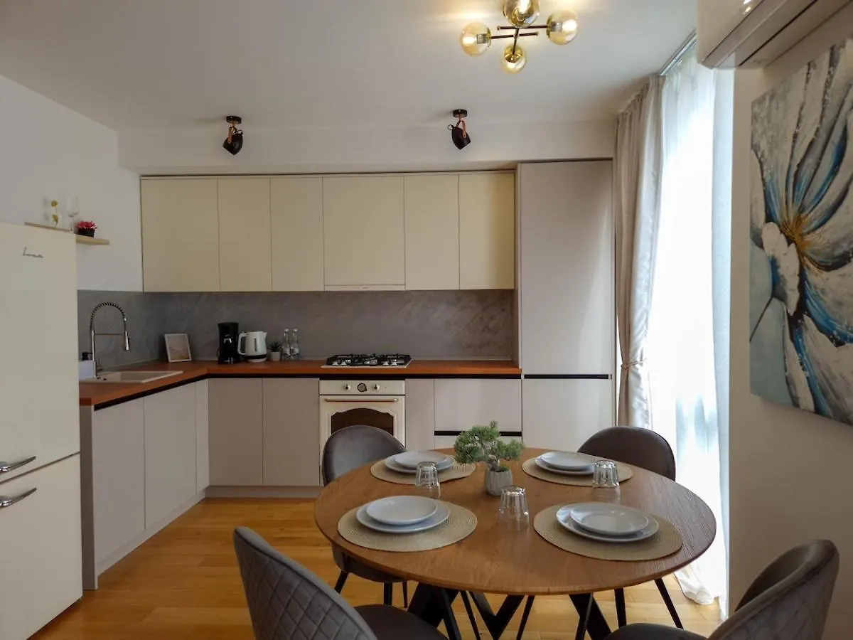 Blue Royale Apartment Bucharest