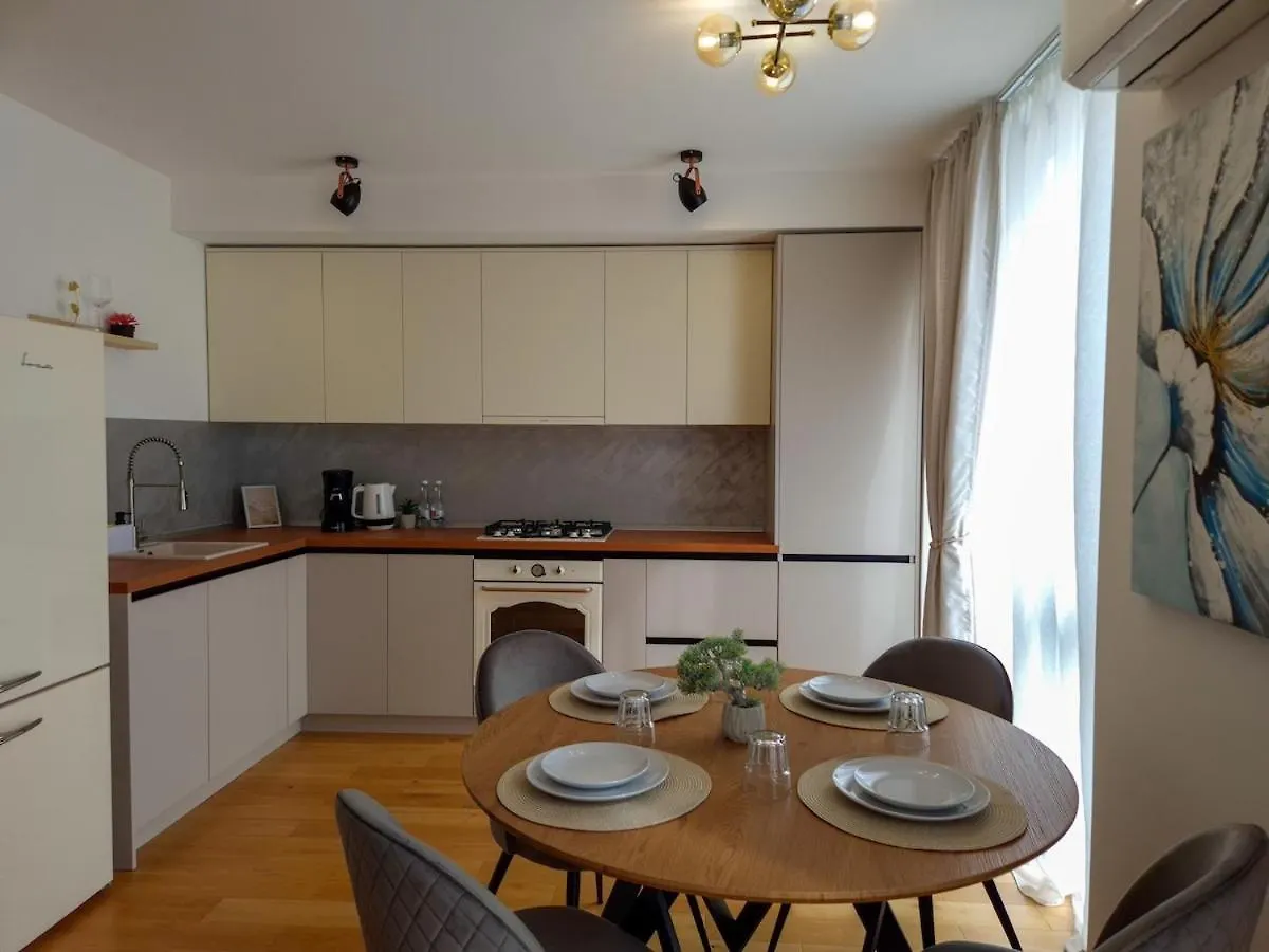 Blue Royale Apartment Bucharest