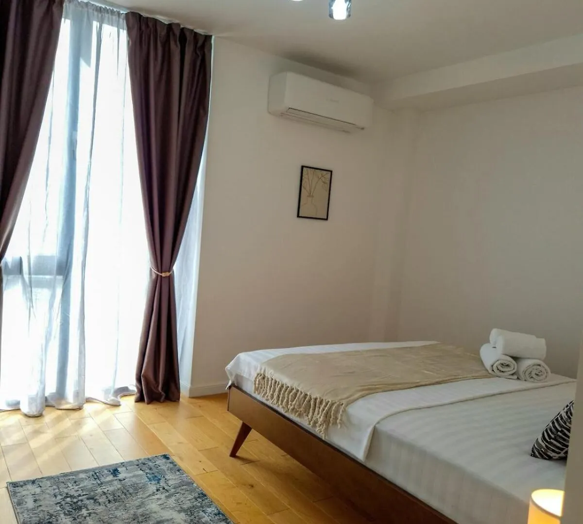 Blue Royale Apartment Bucharest