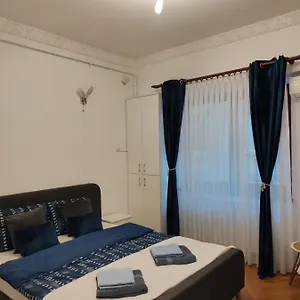 Apartment Royal In Old Town