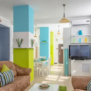 Apartment Old By Urbanesq